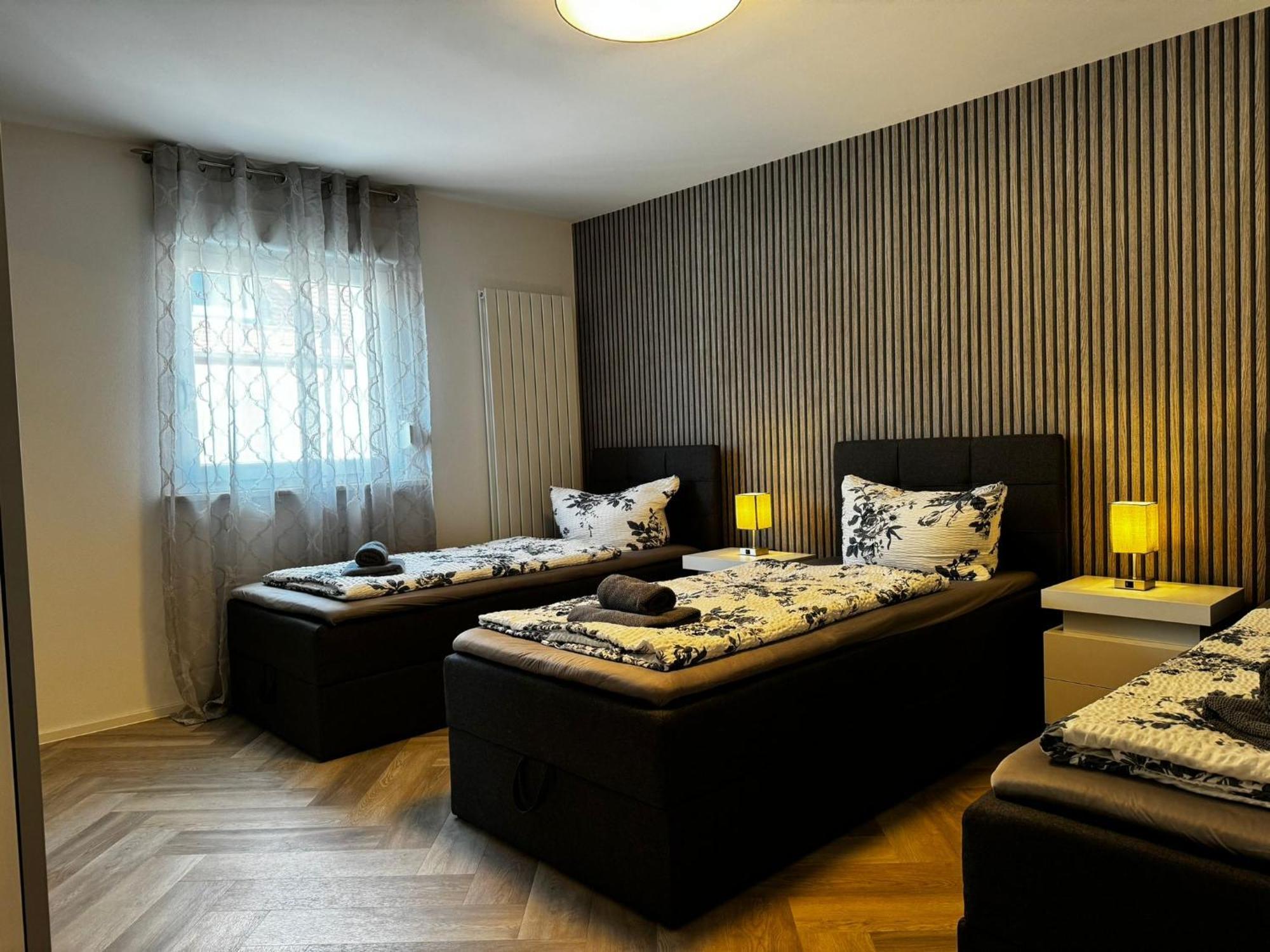 Ermmes Ferienwohnungen Sinsheim Chambre photo